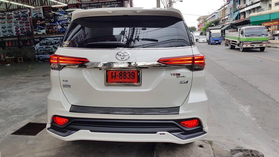 ชุดแต่ง Fortuner FD-X