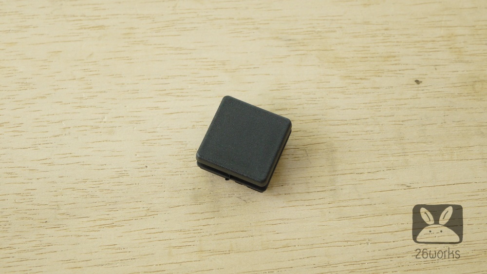 พลาสติกปิดเหล็กกล่อง 25x25 mm (1 นิ้ว) สวมใน