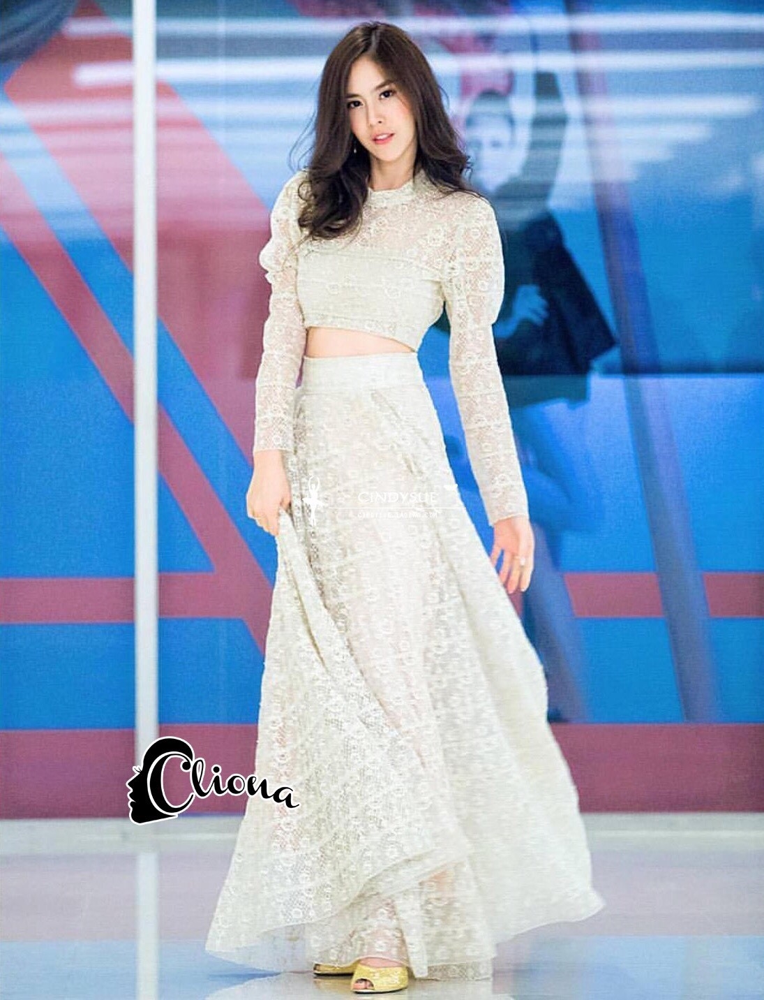 เสื้อผ้าเกาหลี พร้อมส่ง มาพร้อมกระโปรงยาว
