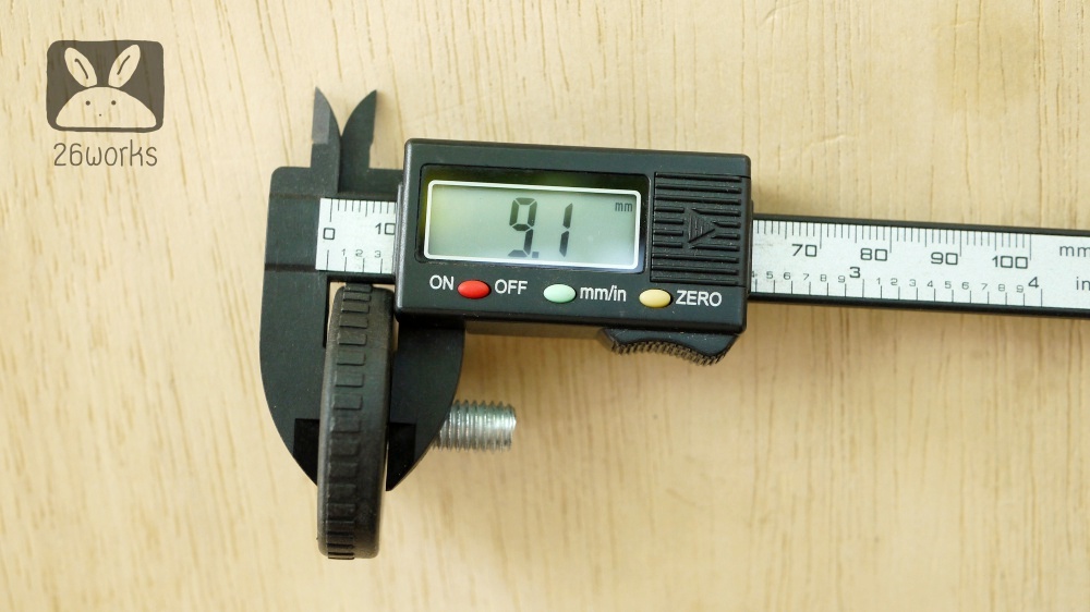 ขาพลาสติกใส่เหล็กกล่อง 2 x 2 นิ้ว สวมใน