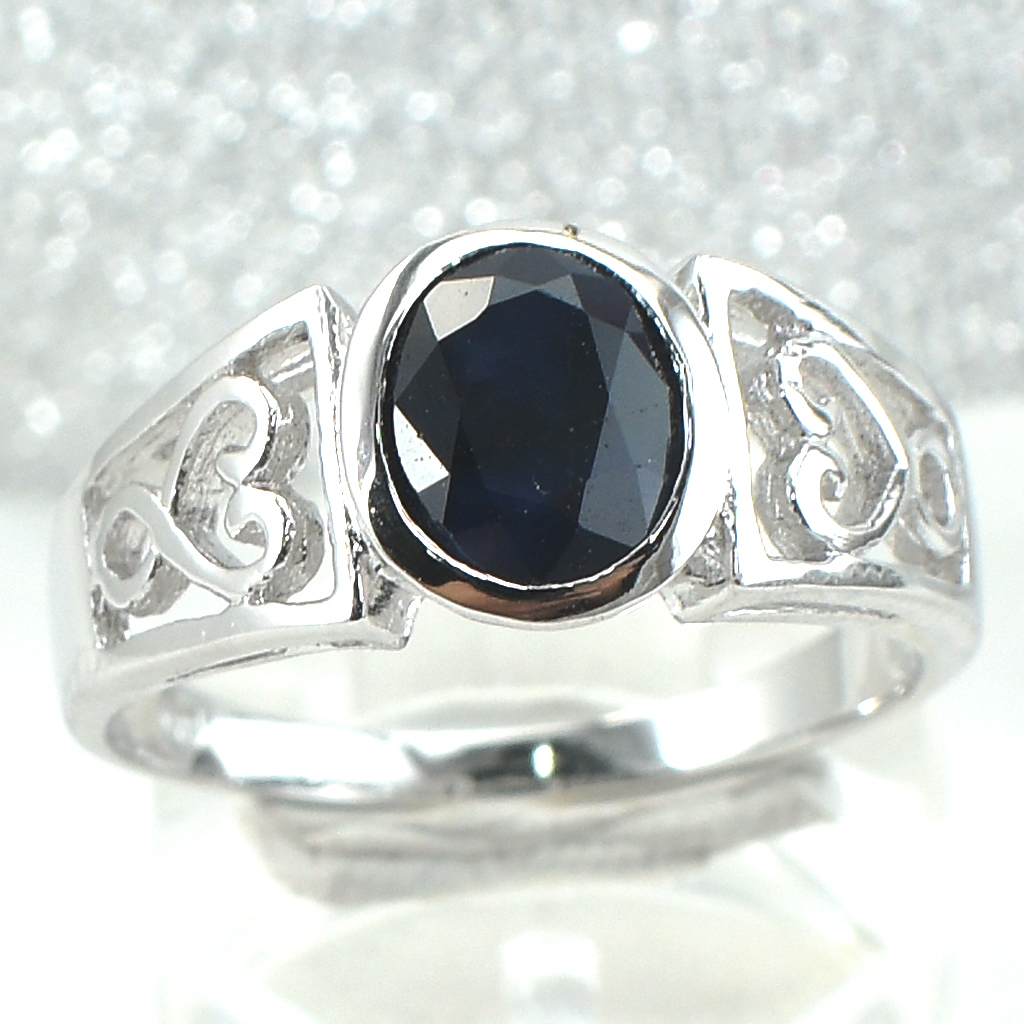 SKJewelryfactory แหวนเงินแท้ 92.5% ฝังพลอยไพลินแท้ ตัวเรือนฉลุรูปหัวใจ ER01746-BSA