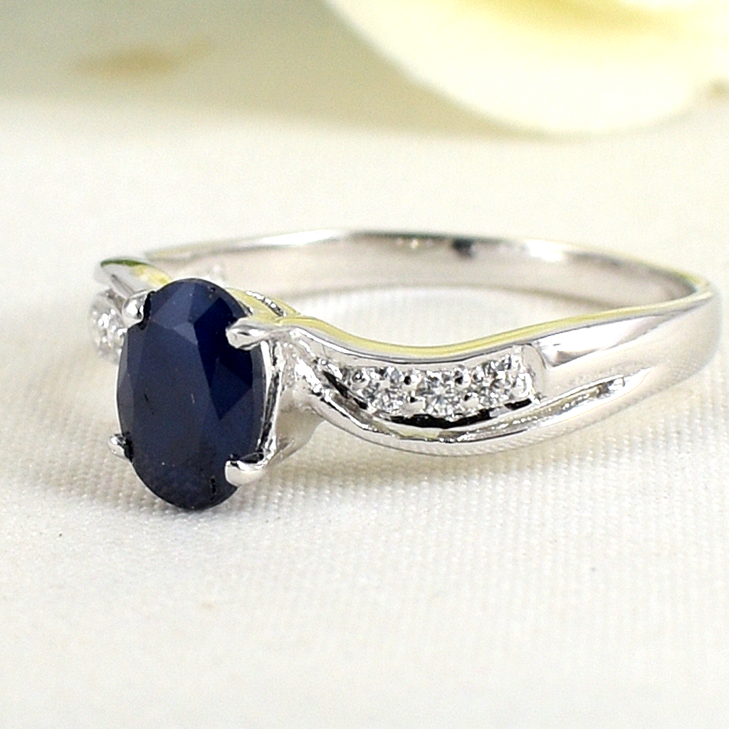 SKJewelryfactory แหวนเงินแท้ ฝังพลอยไพลินแท้ สไตล์น่ารัก ER01555-BSA