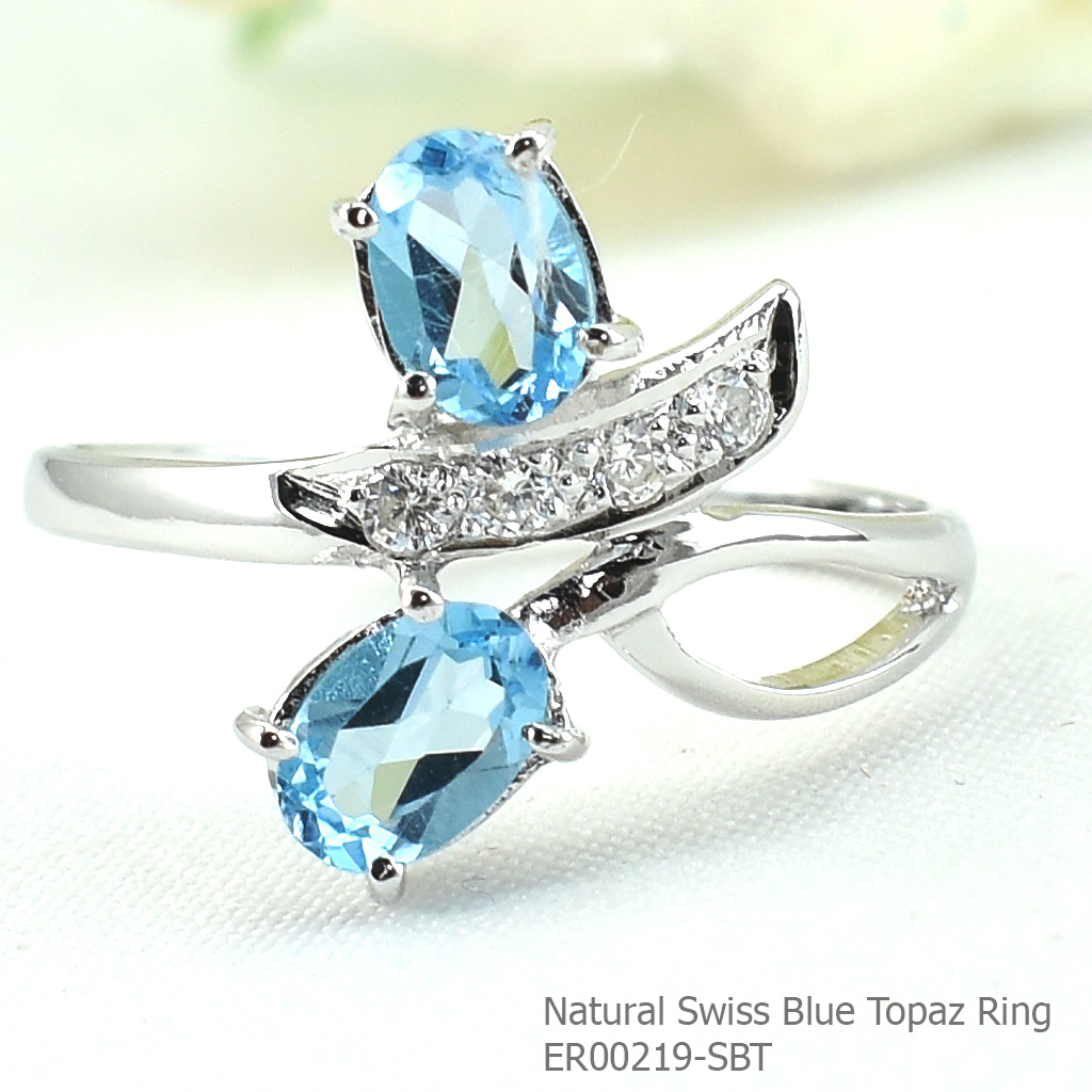 SKJewelryFactory แหวนเงินพลอยสวิสบลูโทปาซแท้ สไตล์แหวนพลอยคู่ ER00219-SBT