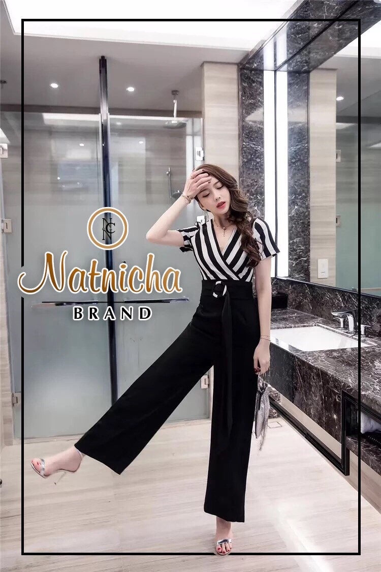 เสื้อผ้าเกาหลี พร้อมส่ง จั้มสุท ลายริ้ว