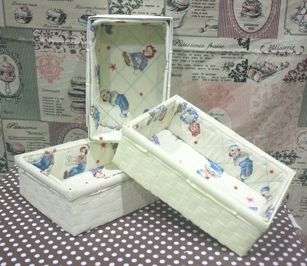 ชิ้นงานกึ่งสำเร็จรูปกระบะไม้ไผ่สาน ทำ Decoupage งานเพนท์ บุผ้าตีตารางลาย Raggedy Ann & Andy เซต 3 ใบ โทนสีครีม