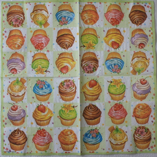 แนวภาพเค้ก คัพเค้กสีหวาน พื้นเขียว Cupcake เป็นภาพแนวยาว กระดาษแนพกิ้นสำหรับทำงาน เดคูพาจ Decoupage Paper Napkins ขนาด 33X33cm