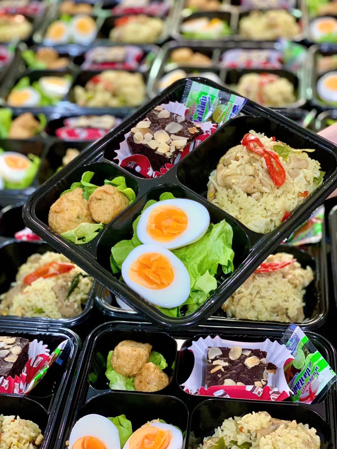 ข้าวกล่อง รับจัดทำอาหารบรรจุกล่อง MEAL BOX : FOOD BOX