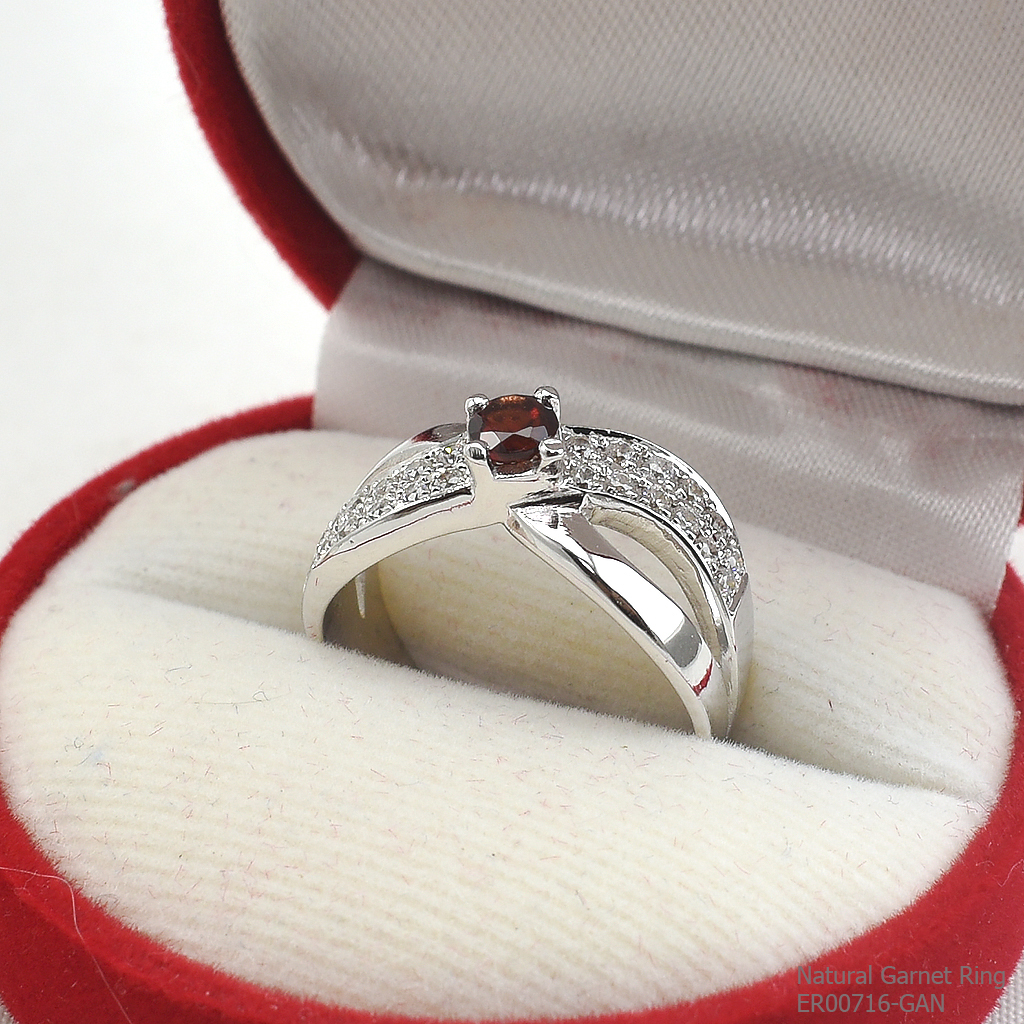 SKJewelryFactory แหวนเงินโกเมนแท้ แหวนโกเมนและเพชร ER00716-GAN