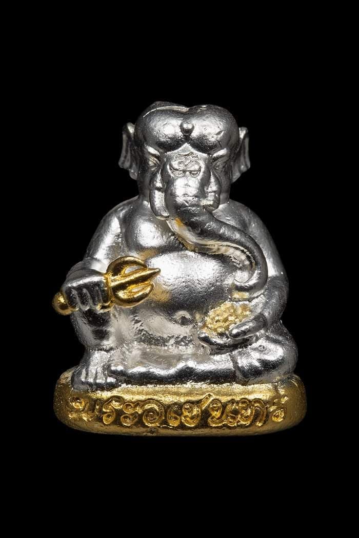 พระอุเชนทร์คู่บารมี พ่อท่านคล้าย คู่วัดสวนขัน เทวรูปศักดิ์ศิษย์แห่งแดนใต้