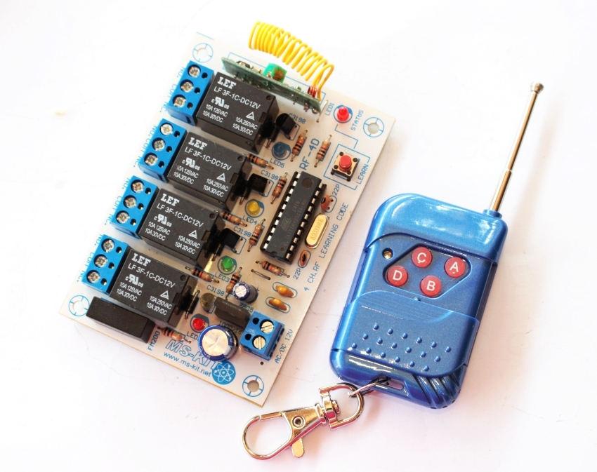 RF -4D รีโมท คอนโทรล 4 ช่อง ใช้ไฟ AC-DC