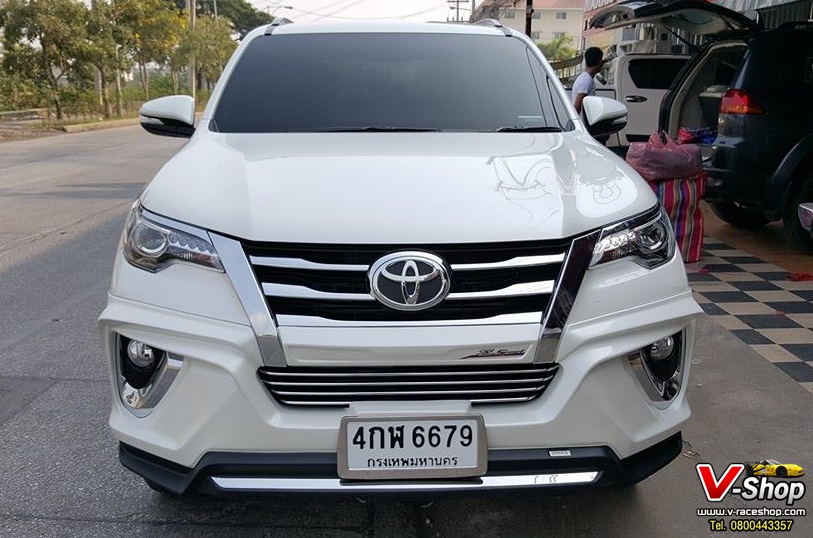 new fortuner ชุดแต่งรุ่น Zigma sport (RBS) ชุด 8ชิ้น พร้อมไฟท้าย-ท่อเหลียมเคฟล่า