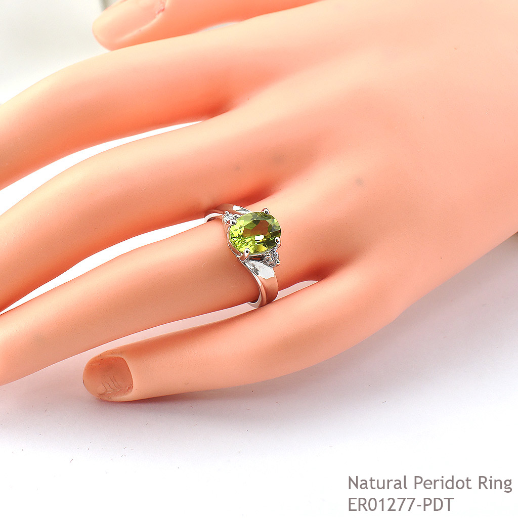 SKJewelryfactory แหวนเงินแท้ 92.5% ฝังพลอยเพอริดอทแท้ สไตล์น่ารัก ER01277-PDT
