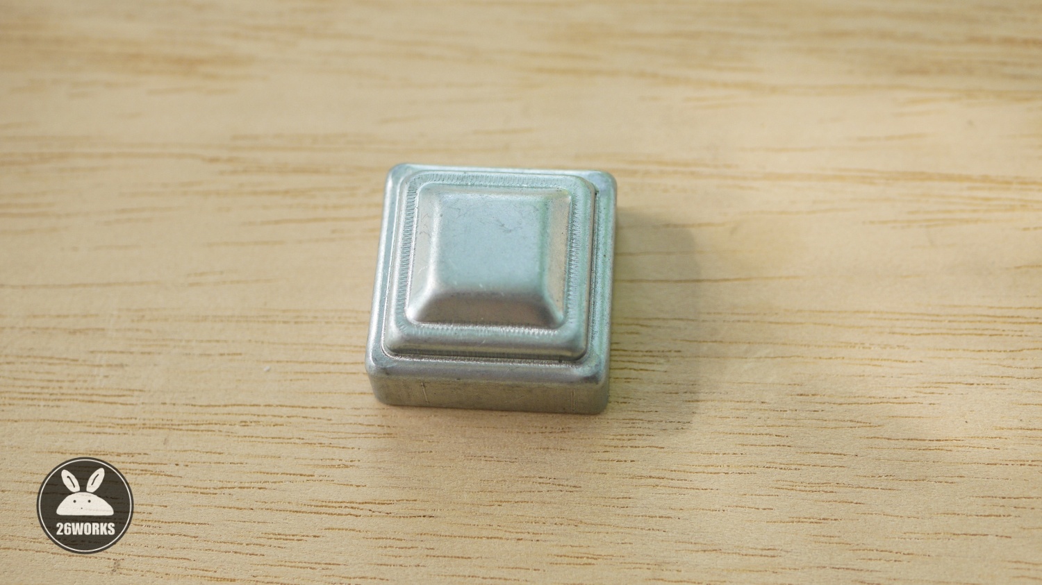 ฝาปิดหัวเสา 32x32 mm เหล็กชุบ สวมนอก