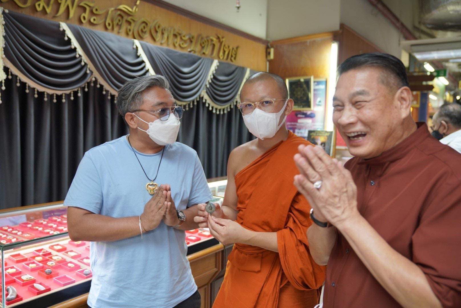 เปิดจอง ท้าวเวสสุวรรณพันล้าน หลวงพ่อสุริยันต์ วัดป่าวังน้ำเย็น มหาสารคาม