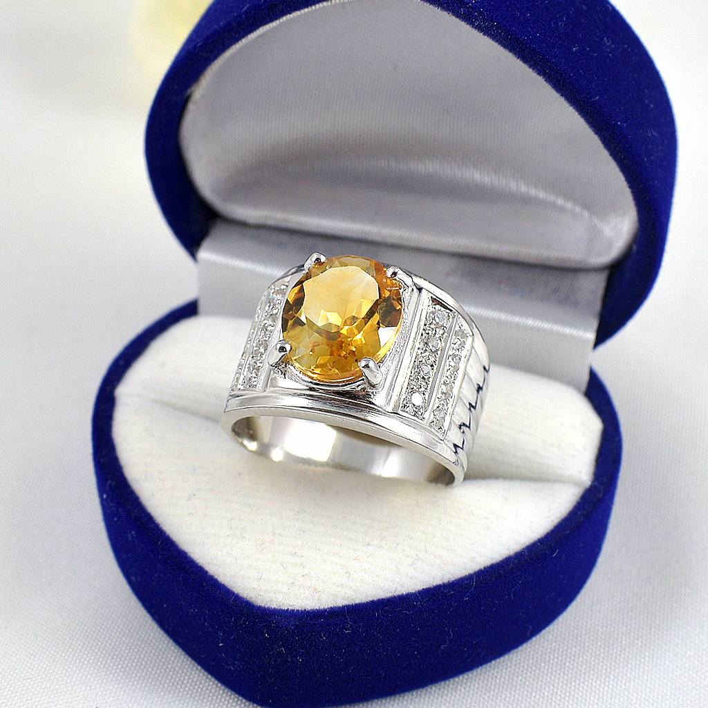 SKJewelryFactory แหวนชายพลอยซิทรินแท้ Natural Citrine ไซส์พลอยใหญ่ๆ 4.50 กะรัต MR00464-CIT