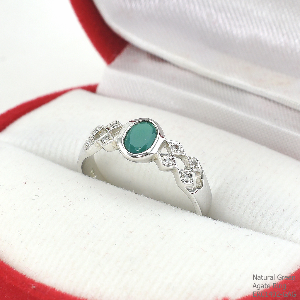 SKJewelryFactory แหวนพลอยกรีนอะเกทแท้ สีเขียวมรกต ER01402-GAG