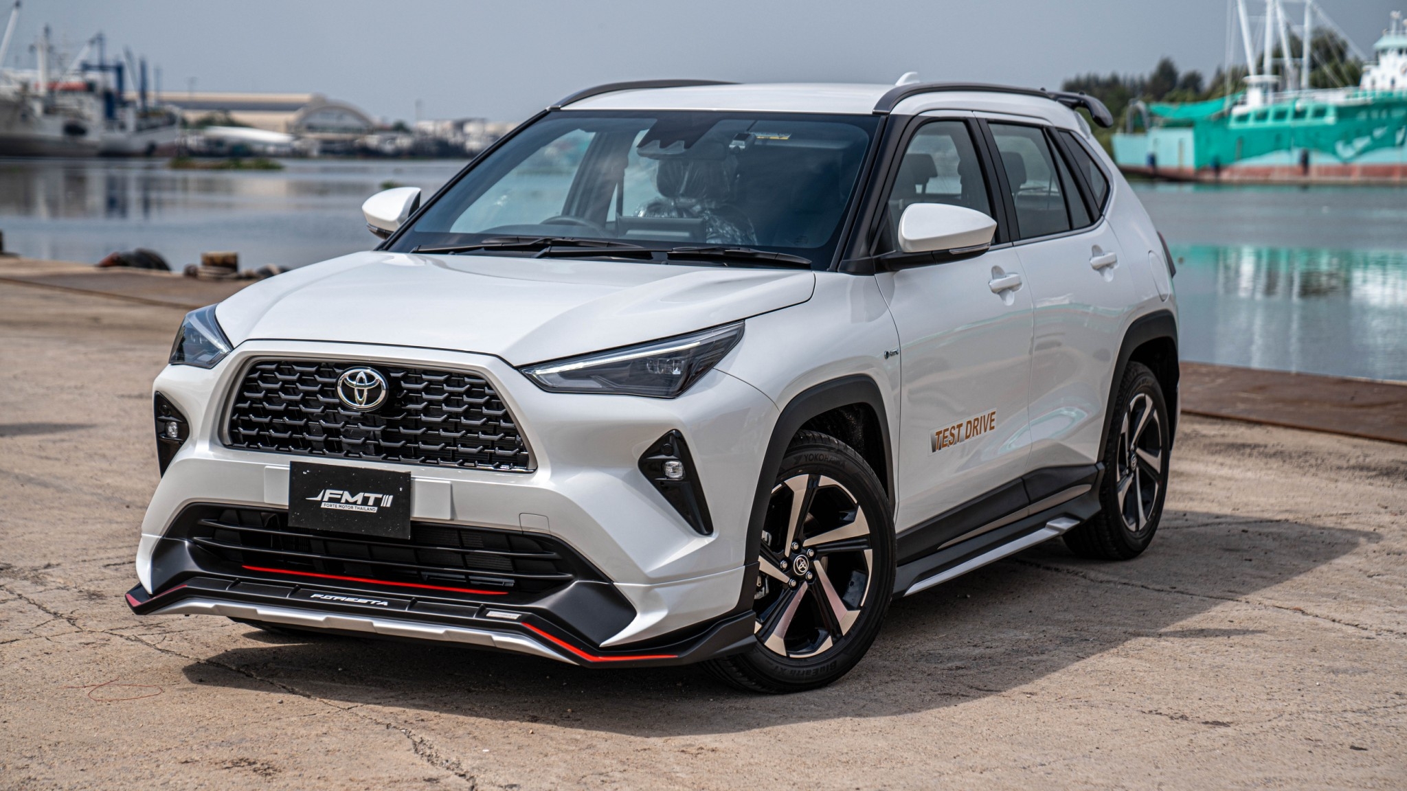 ชุดแต่ง Yaris Cross แบรนด์ FMT ชุด 5 ชิ้น