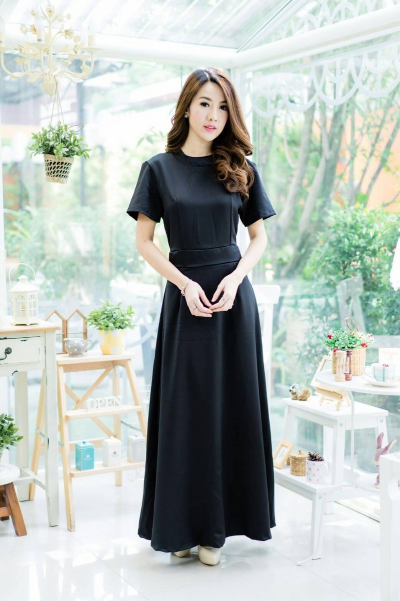 พร้อมส่ง แม็กซี่เดรสคอกลมกระโปรงทรงเอ