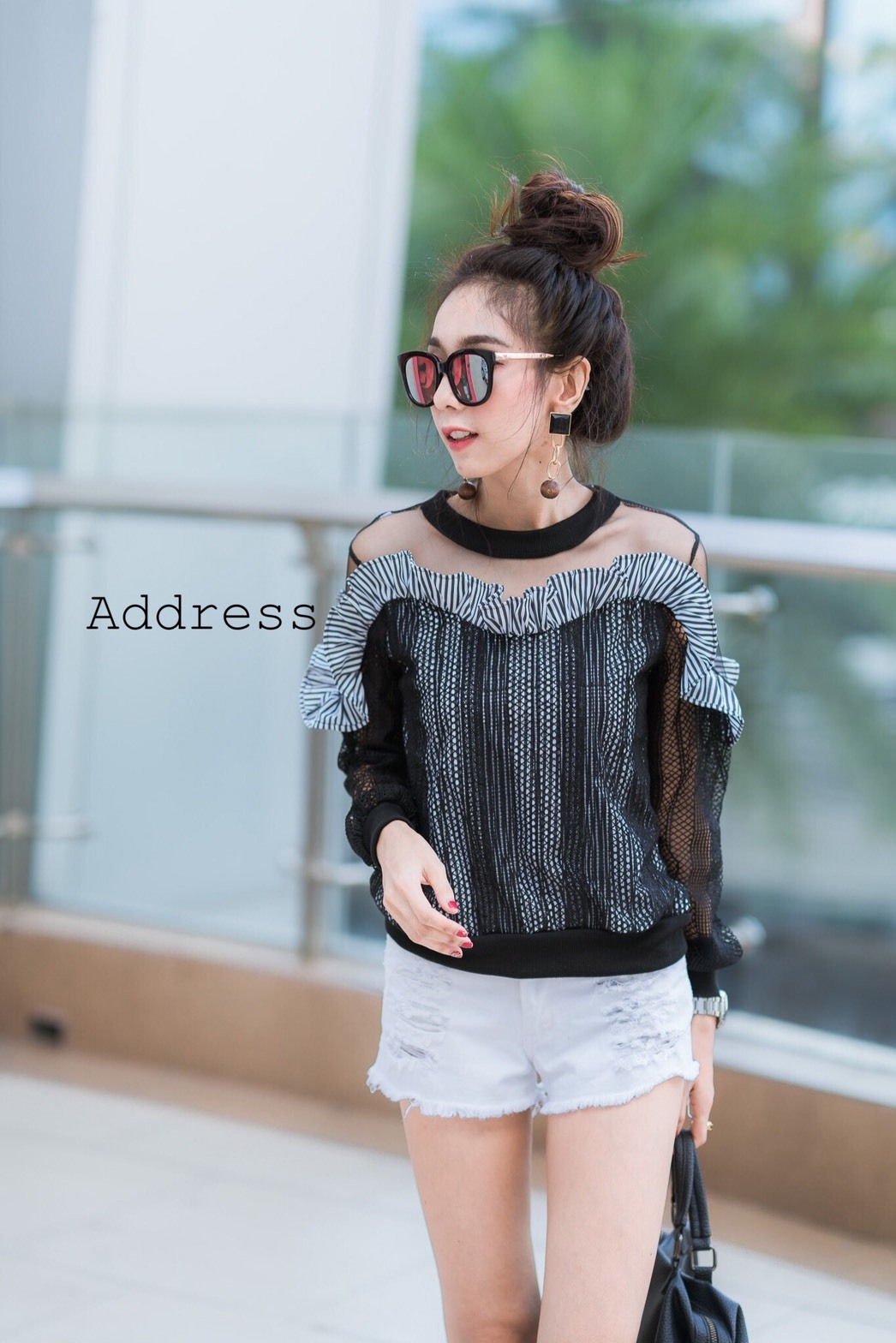 เสื้อแฟชั่น พร้อมส่ง เสื้อซีทรู ระบายตาข่าย