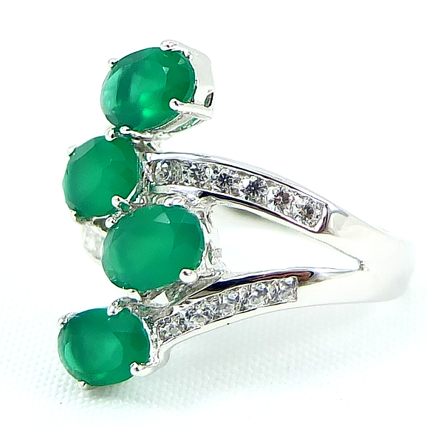 SKJewelryFactory แหวนพลอยกรีนอะเกทแท้ สีเขียวดั่งมรกต ตัวเรือรเงินแท้ ER00836-GAG