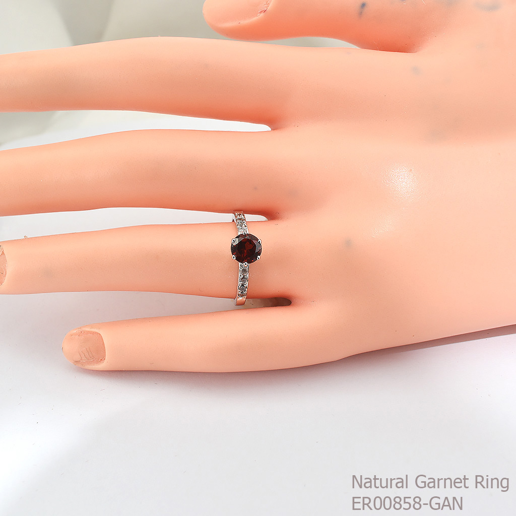 SKJewelryFactory แหวนพลอยโกเมนแท้ สไตล์แหวนหมั้น ER00858-GAN