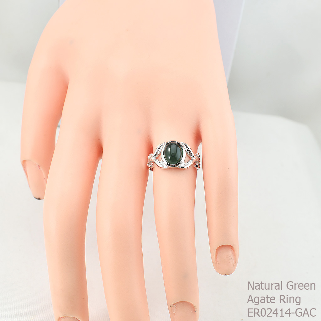 SKJewelryFactory แหวนเงินแท้ พลอยสีดุจดั่งเขียวมรกต พลอยทรงหลังเบี้ย ER02414-GAC