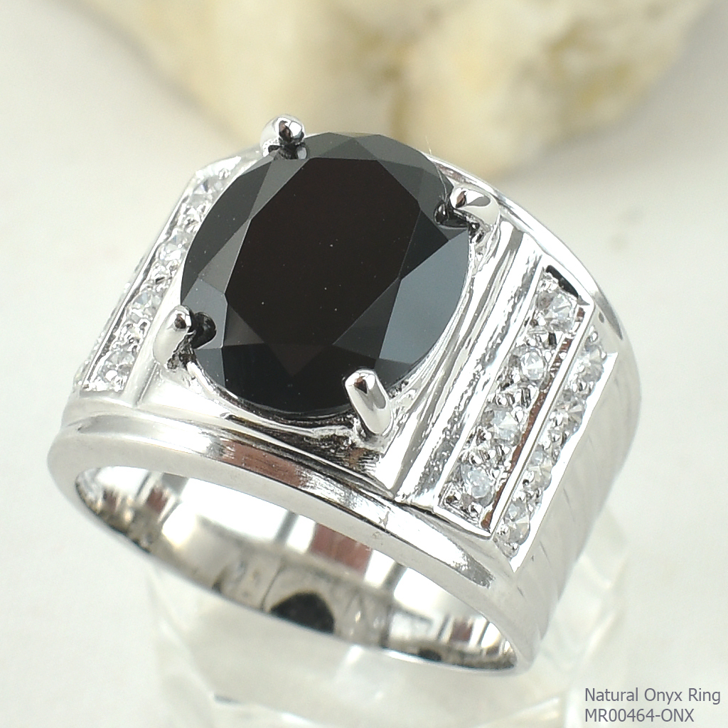 SKJewelryFactory แหวนทรงนี้ขายดีมาก แหวนชายนิลแท้ ดีไซส์ข้างฝังเพชร 2แถว พร้อมลอนที่ก้านแหวน สวยมาก MR00464-ONX
