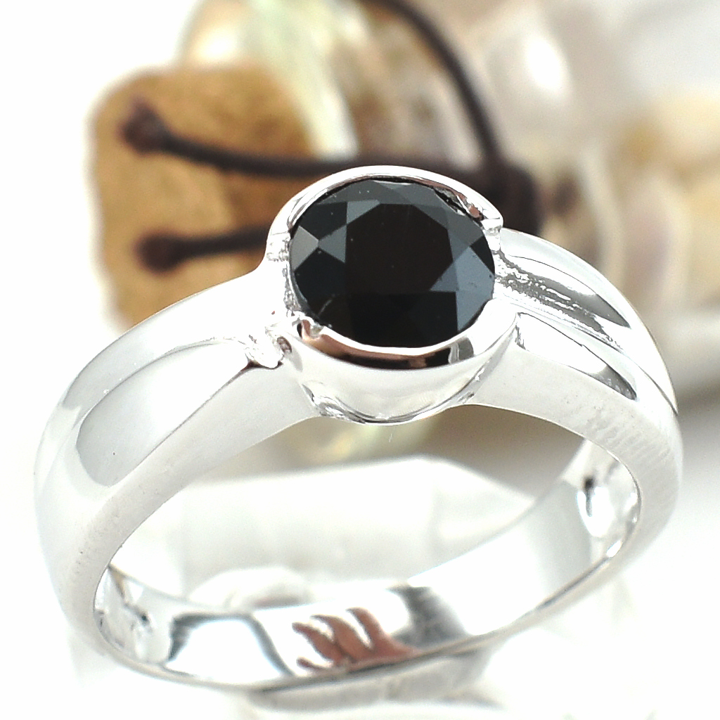SKJewelryFactory แหวนนิลเม็ดเดี่ยว สไตล์แหนเรียบๆ ER00816-ONX