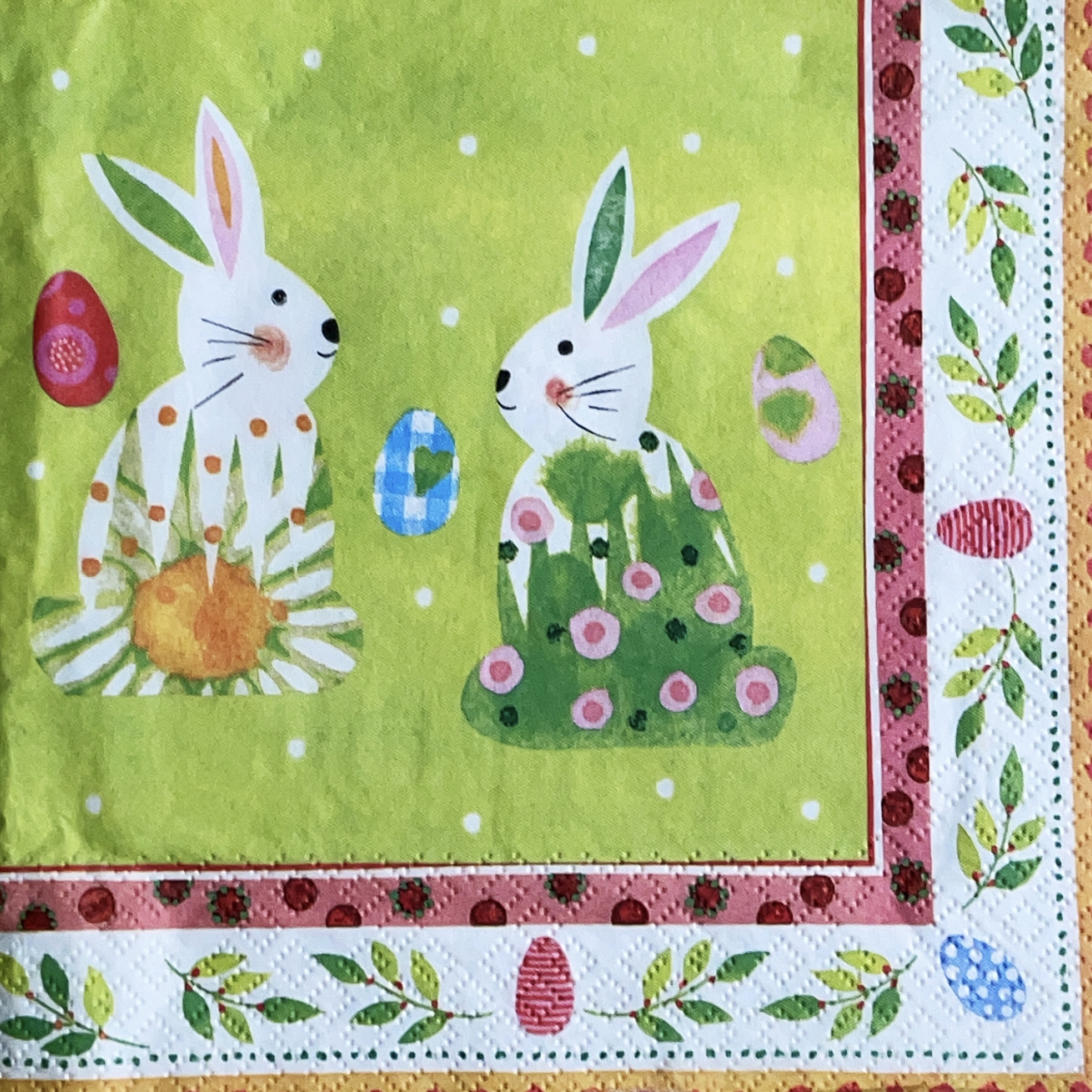 แนวภาพเทศกาล Easter กระต่ายในไข่อีสเตอร์ เป็นภาพบล็อค 4 กระดาษแนพกิ้นสำหรับทำงาน เดคูพาจ Decoupage Paper Napkins ขนาด 33X33cm