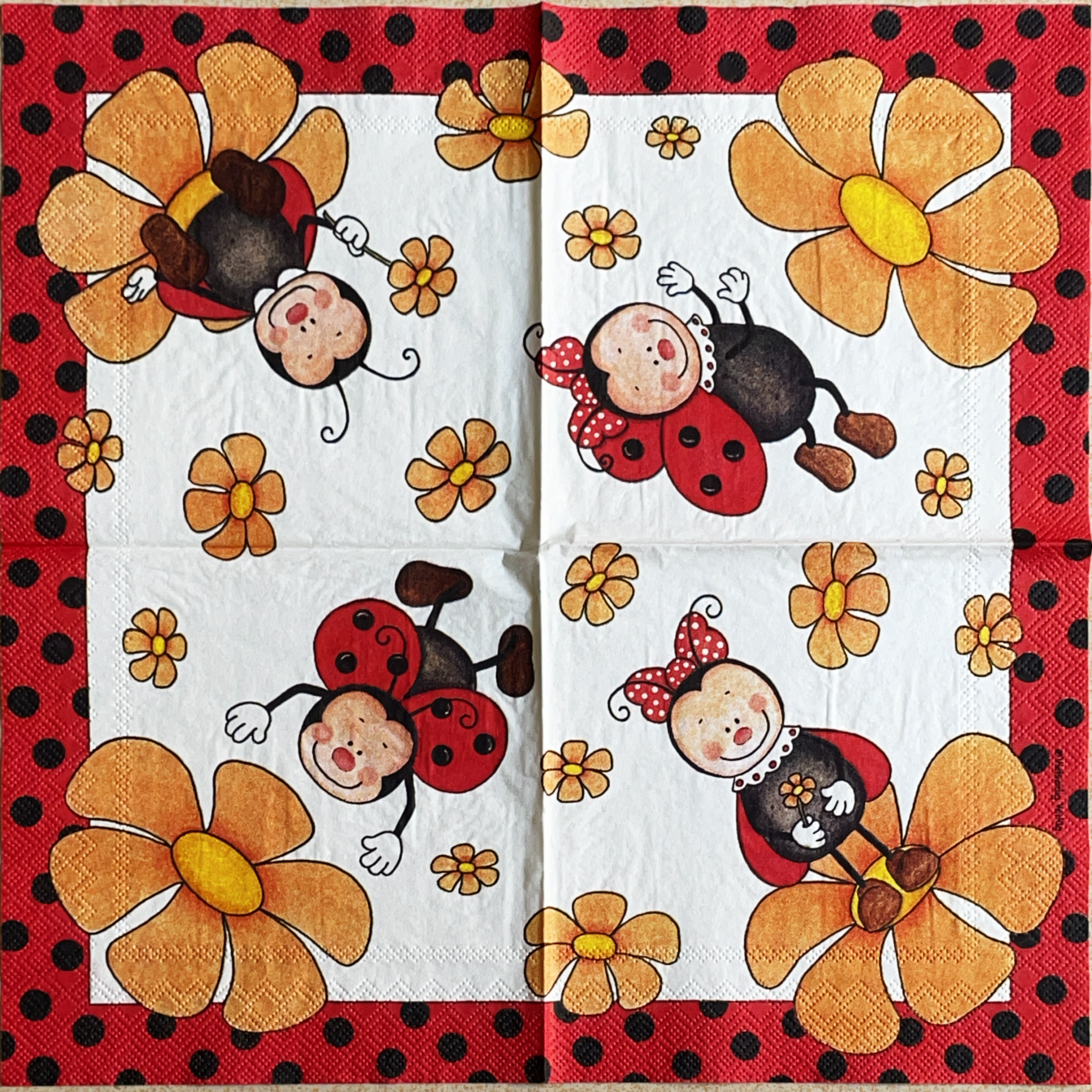 แนวภาพการ์ตูน เต่าทองชาย กับดอกไม้ Lady Bug เป็นภาพเต็มแผ่น กระดาษแนพกิ้นสำหรับทำงาน เดคูพาจ Decoupage Paper Napkins ขนาด 33X33cm