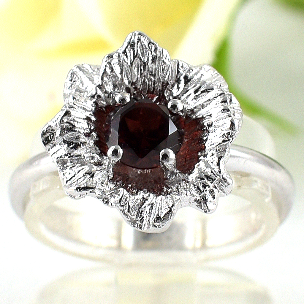 SKJewelryFactory แหวนดอกไม้ แหวนเงินแท้ 92.5% ฝังพลอยโกเมนแท้ ER02240-GAN