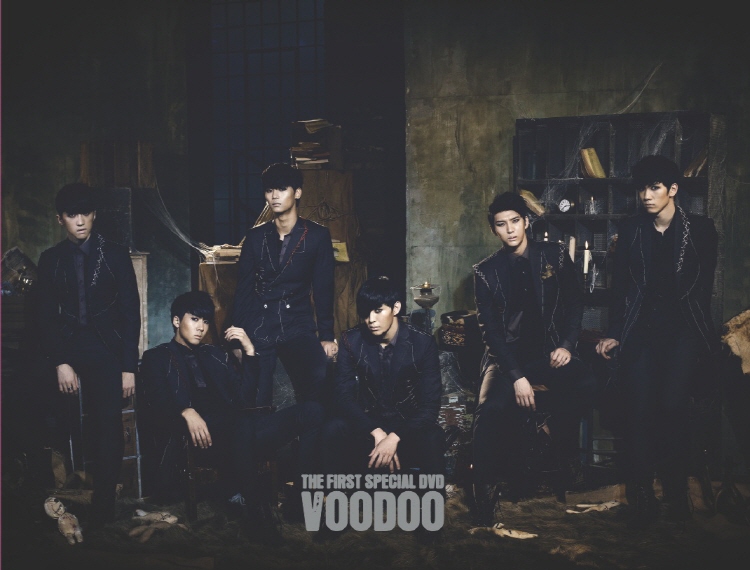[Pre] VIXX : The First Special DVD - VOODOO [2DVD + Special Photobook(40p) + Postcard(7p)]