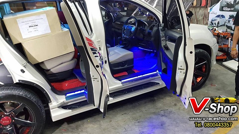 สครัฟเพลทมีไฟ Mu-x