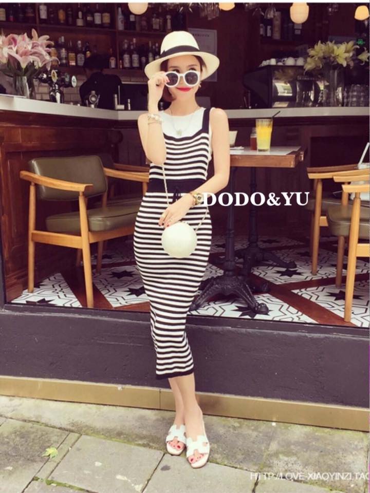 พร้อมส่ง ชุดเอี๊ยมลายทางผ้าไหมพรม เดรสแฟชั่น