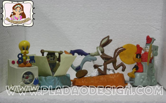 1996 McDonald's แมคโดนัลด์ ของเล่น ของสะสม Happy Meal Looney Tunes Parade อยู่นอกแพ็คค่ะ