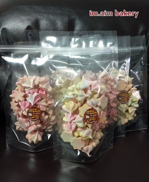 เมอแรงค์เรนโบว์ สีพาสเทล ทำสดใหม่ทุกออเดอร์