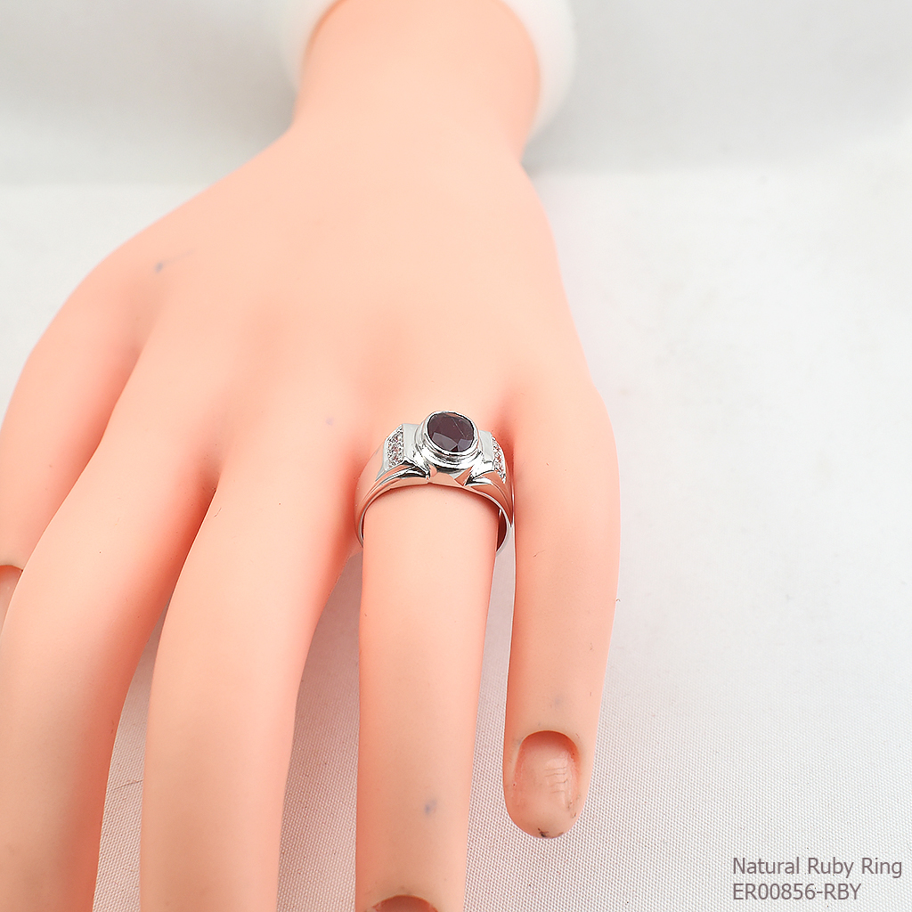 แหวนเงินแท้ 92.5% ฝังพลอยทับทิมแท้ ER00856-RBY