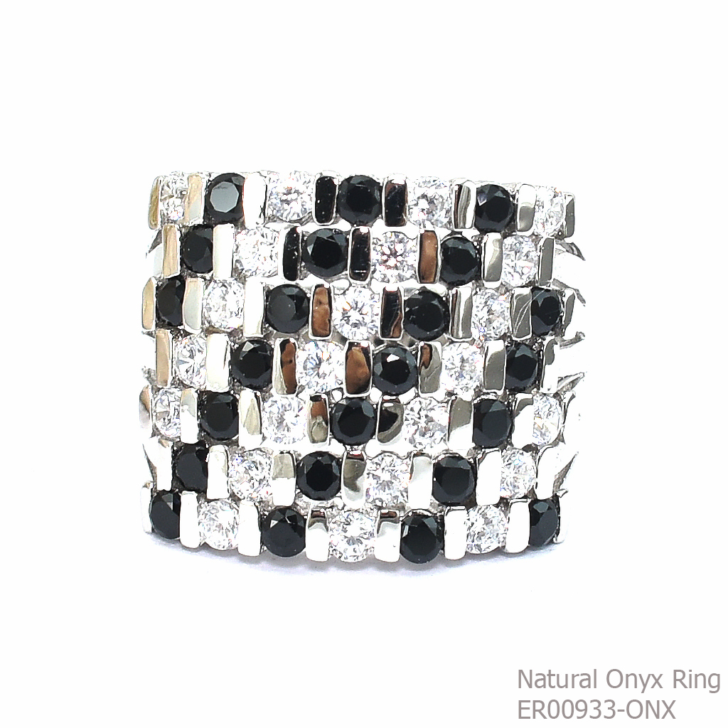 SKJewelryFactory แหวนสี่เหลี่ยม พลอยนิลแท้ ใส่นิ้วนางสวยมาก ER00933-ONX