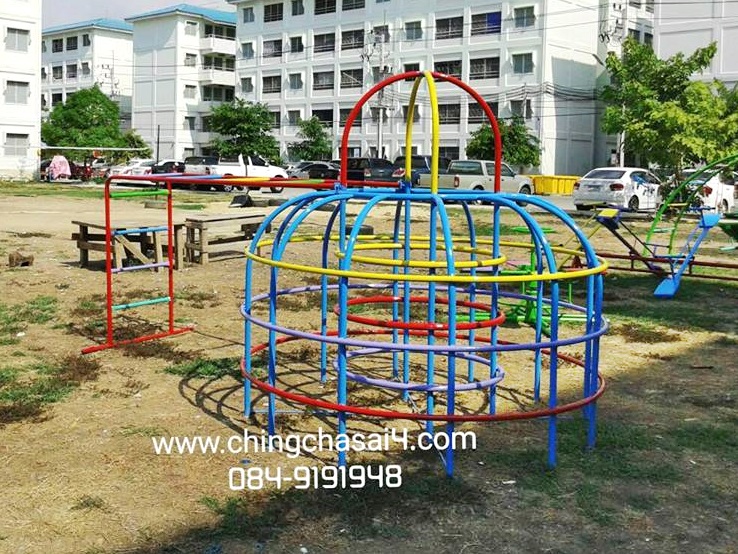 ปีนป่ายสุ่มไก่ใหญ่+บาร์โหน