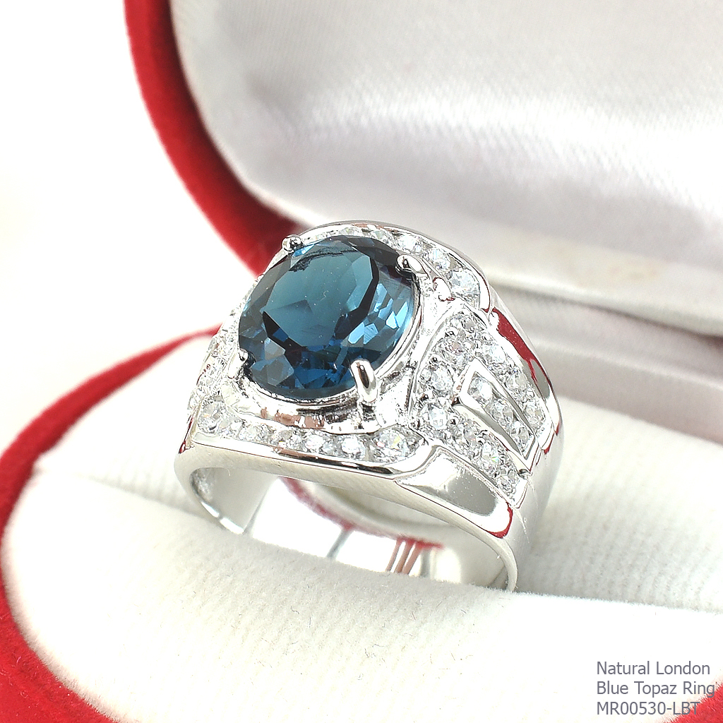 SKJewelryFactory แหวนชาย พลอยสีฟ้าเข้ม ลอนดอนบลูโทปาซ สัญลักษณ์ แห่งความรัก ความเมตตา MR00530-LBT