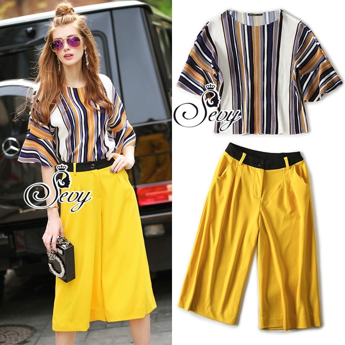 พร้อมส่ง Sets เสื้ออัดพลีทเล็กลายสีสันสดใส