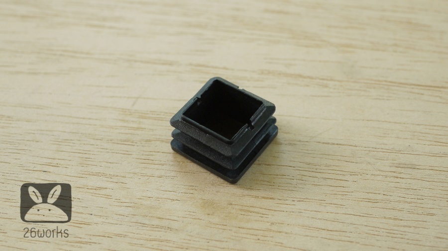 พลาสติกปิดเหล็กกล่อง 32x32 mm สวมใน