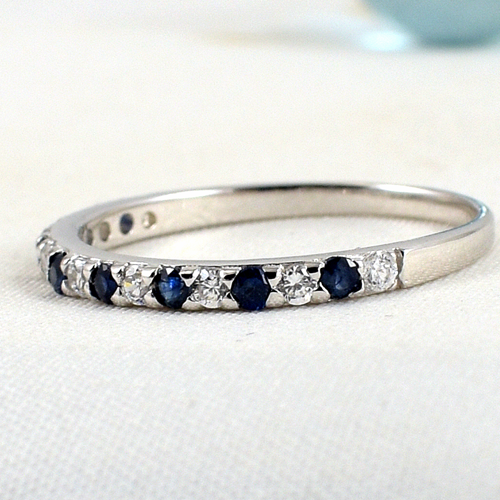 SKJewelryFactory แหวนพลอยไพลินแท้ สลับเพชร สไตล์แหวนเเถวมินิมอล ER01238-BSA2
