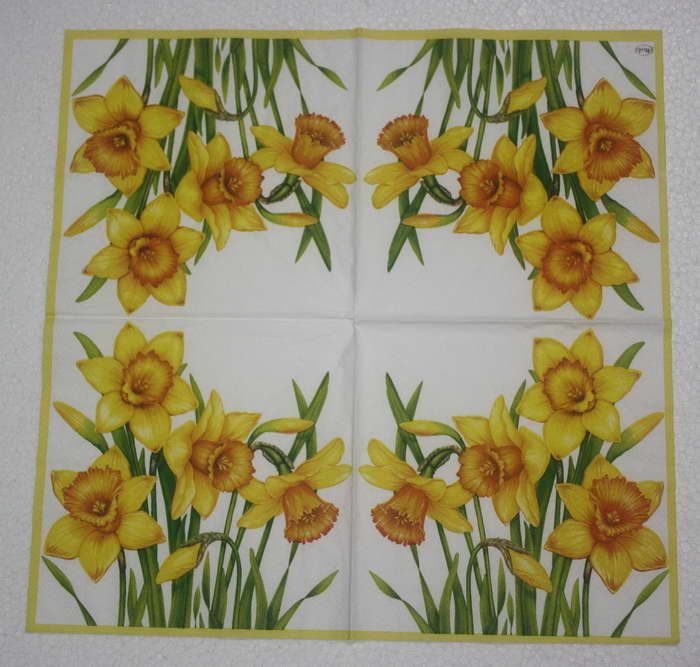 แนวภาพดอกไม้ กอดอกแดฟโฟดีล Daffodil เป็นภาพแนวยาว กระดาษแนพกิ้นสำหรับทำงาน เดคูพาจ Decoupage Paper Napkins ขนาด 33X33cm
