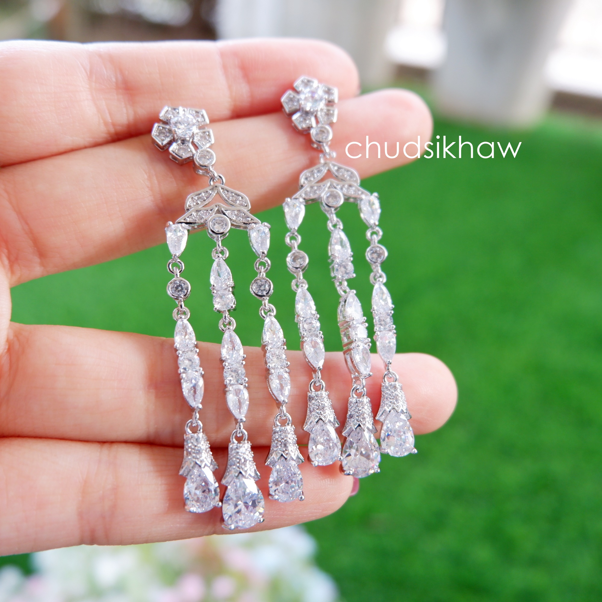 ต่างหูหนีบ สำหรับเจ้าสาวที่ไม่เจาะหู ราคา 160 - 300 บาท