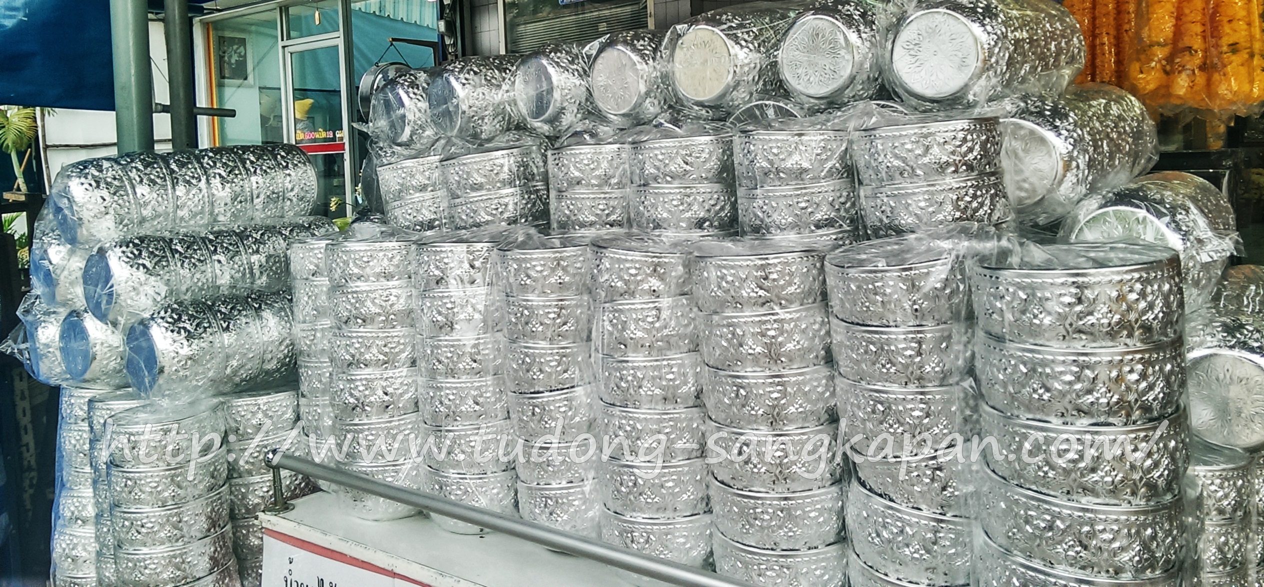 ขันน้ำอลูมิเนียม