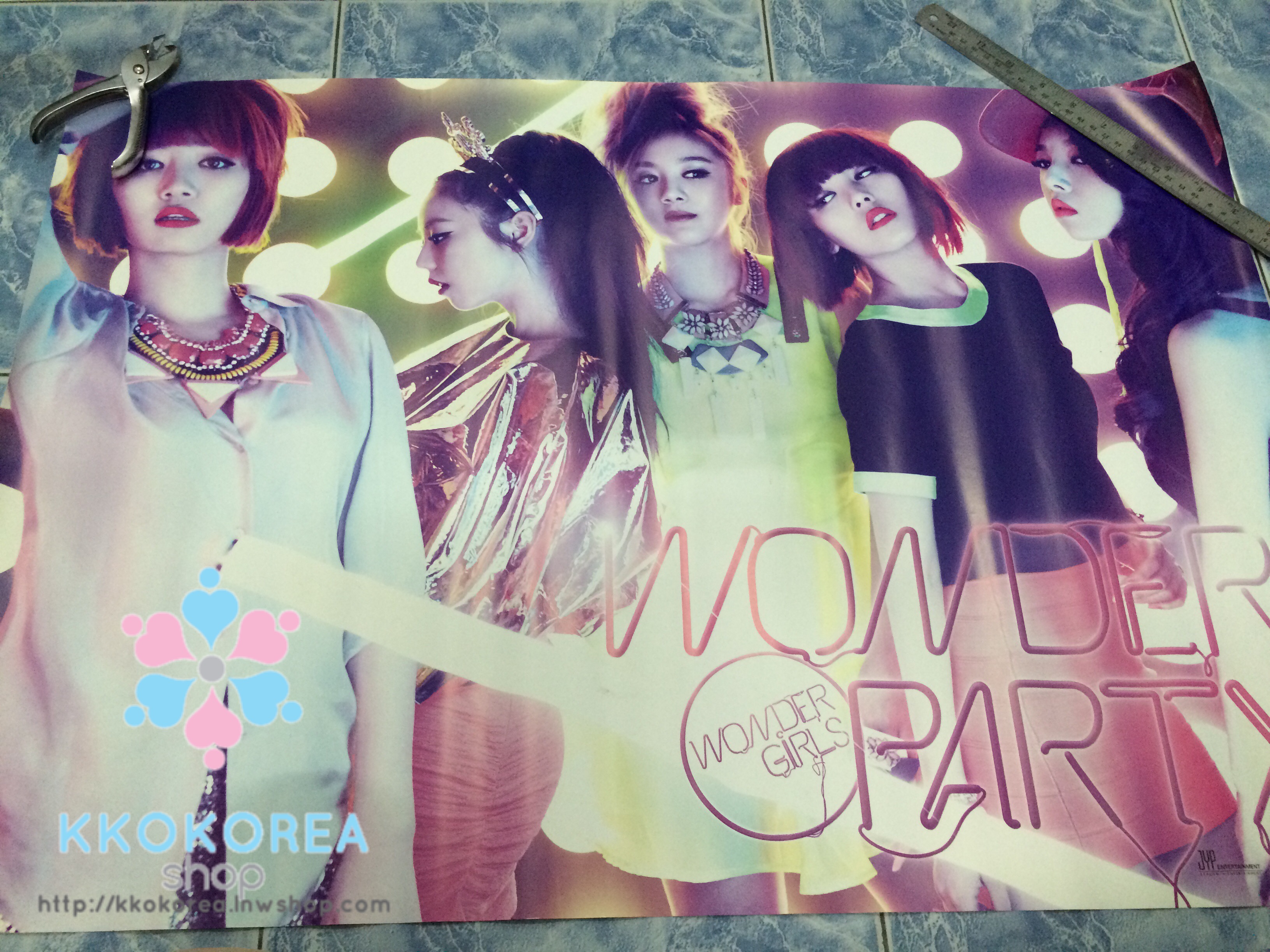 [Poster พร้อมส่ง 1 ใบ] Wonder Girls : 1st Mini Album - Wonder Party
