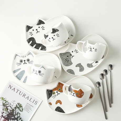 Pre-Order ถ้วยกาแฟเซรามิค พร้อมจานรอง ใส่ขนมได้ ลายน้องแมว น่ารัก มีให้เลือก 4 ลาย