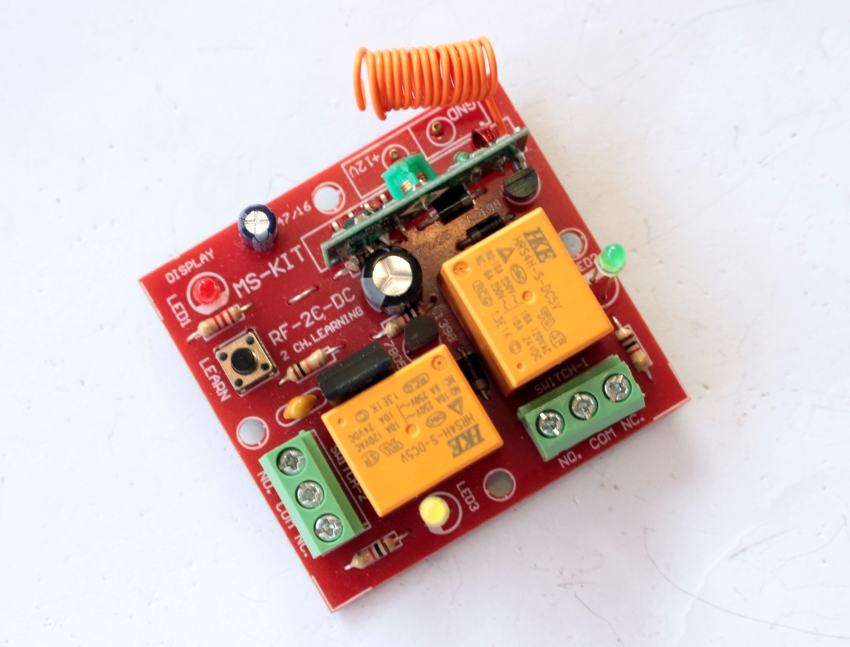 RF-2C รีโมทสวิตช์ 2 ช่อง ใช้ไฟ DC