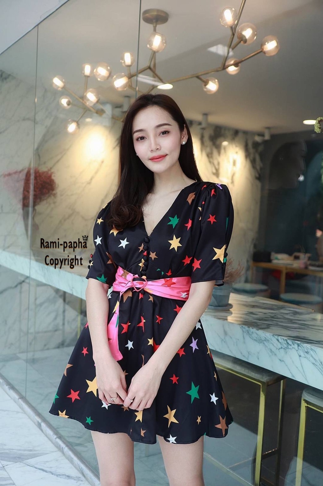 เดรสเกาหลี พร้อมส่ง เดรส คอวีใส่แล้วผอมเพรียว